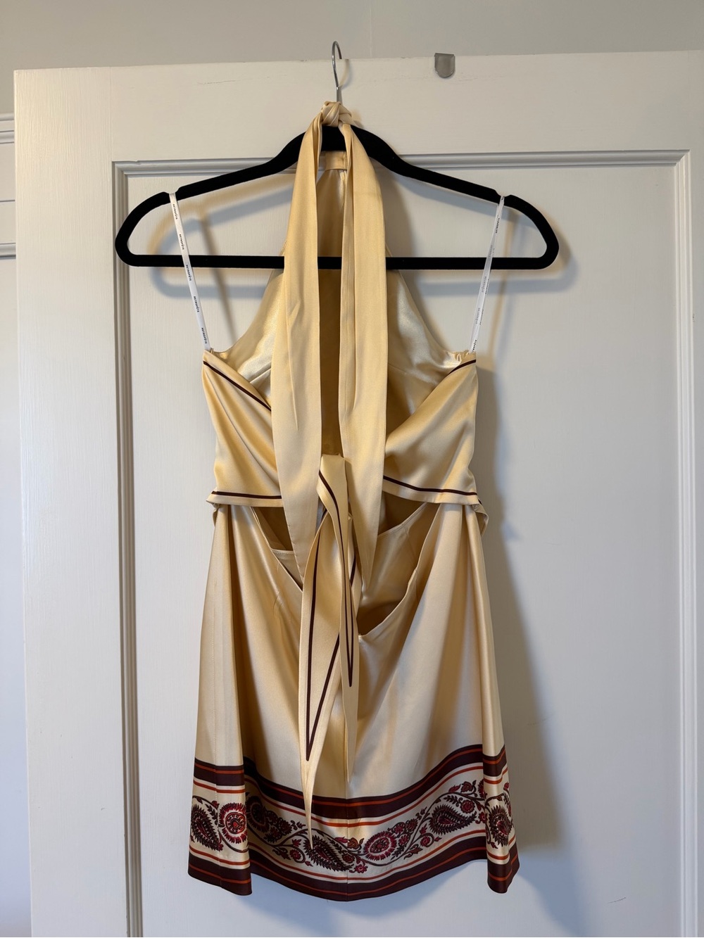 Adelaide Dress in Terracotta Bandana
retrofete | S - Picture 5 of 5